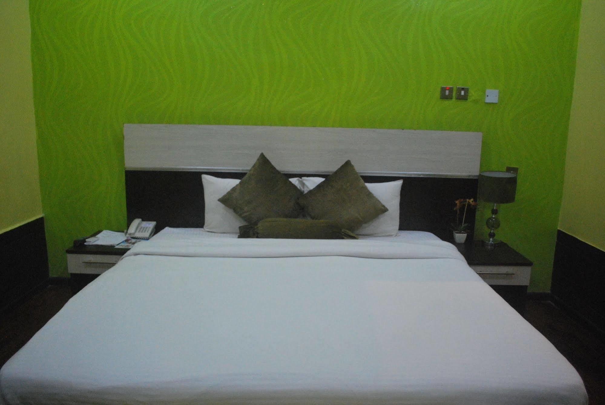 Aries Suites Lagos Kültér fotó